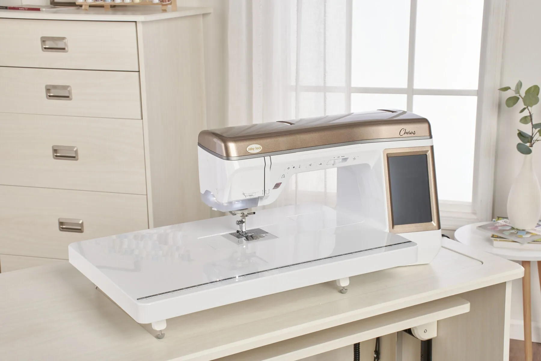 Baby Lock Chorus Sewing and Quilting Machine - with FREE Online Classes & Inspirational Guide (BA-LOK60D   STWB-BLCH)