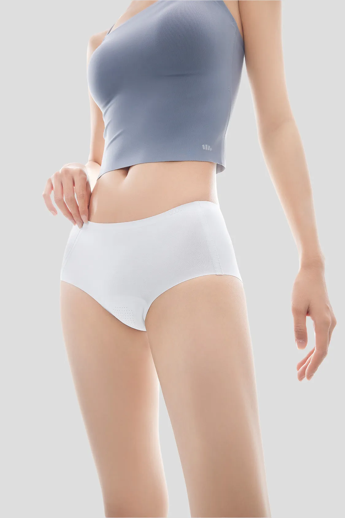 Less - Women's Seamless Sports Underwear